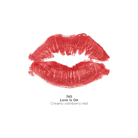 Revlon Super Lustrous Lipstick Creme 745 Love Is On