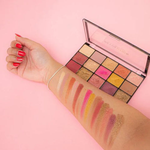 Revolution Reloaded Eyeshadow Palette Prestige