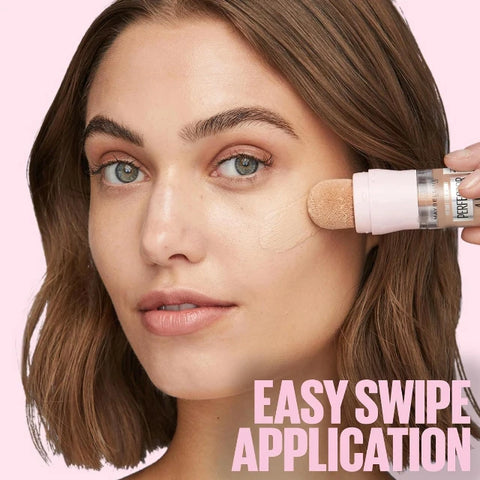 Maybelline Instant Anti-Age Perfector 4-in-1 Glow Makeup 01 Light